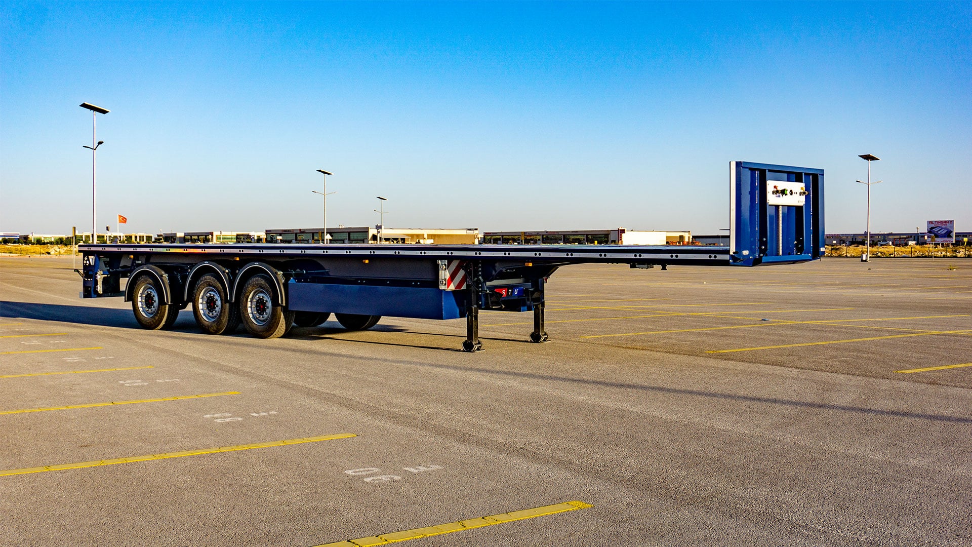 3-Axle-Flatbed-Trailer-Platform-Trailer-Manufacturer-Belgium-Europe 3-Axle-Flatbed-Trailer-Platform-Trailer-Manufacturer-Belgium-Europe